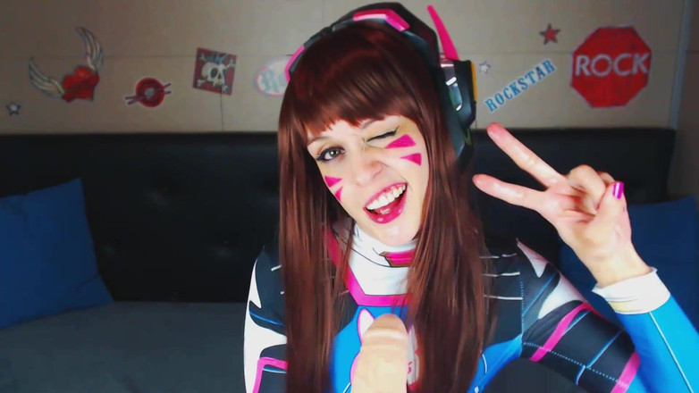 Candystart Videos: DVAはマスターベーションをしてあなたをフェラチオする