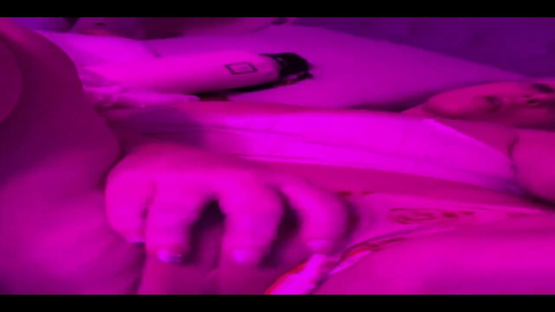 PaintedRose: Pizda a cui e asta? Este al meu, dar pot...