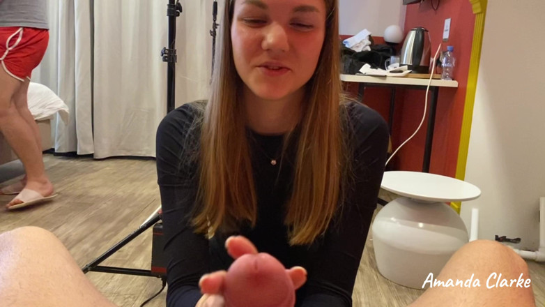 Amanda_Clarke: Дрочка Между Съемками За Кулисами За Стрельбой