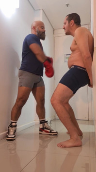 Naughtybearbr - Sfida a Colpi Di Corpo Pesante