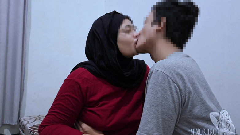 Minokiiko: My Hijab Stepbrother Give Me a Blowjob and Lick My...