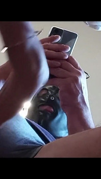 Jsem tak dobrá v kouření, že to trvá jen 5 minut, než se z bezvládého ptáka dostane výstřik do pusy