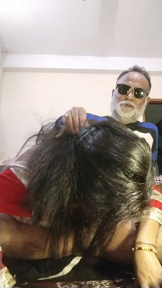 Anar Kali: 第二部分性感的继女吮吸她的继父的热乳头小阴户胸部硬核性牛仔