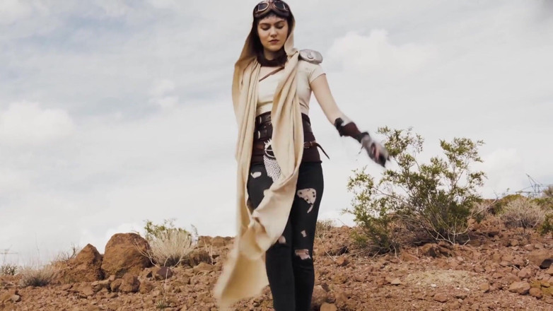 Cosplayground: Freya Parker Gets Double Teamed in a Pickup Truck - Furiosa...