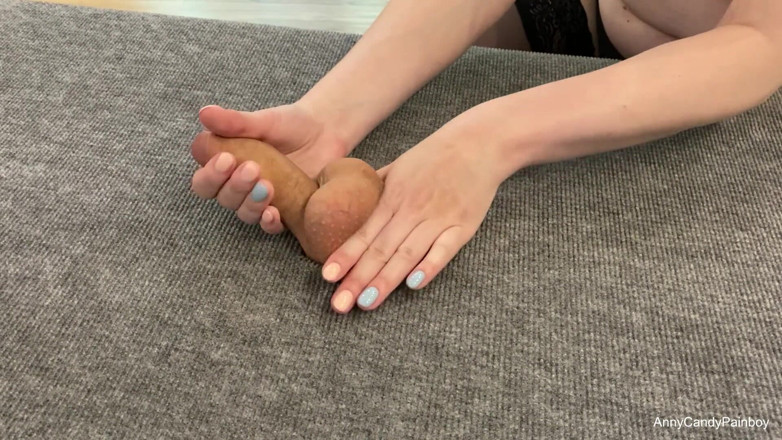 AnnyCandyPainboy: The girl jerks off the guy, squeezes the dick and...