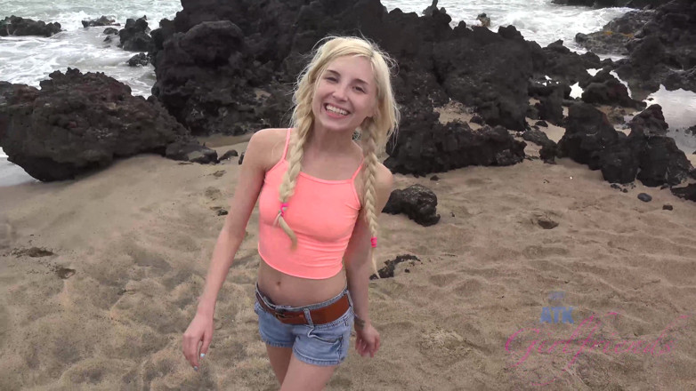 ATK Fans (Girlfriends): Virtual Vacation in Hawaii with Piper Perri Part 1