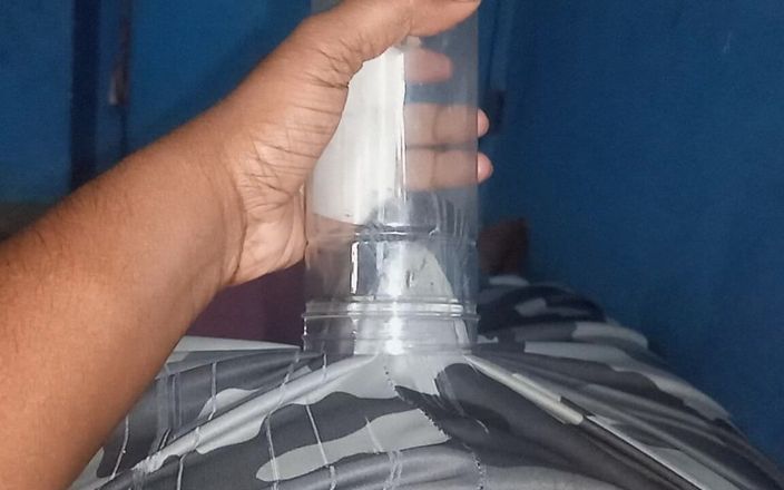 Sweet Indian cock: Dildo pepek baru saya dan melancap dengan urut