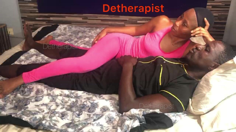 Detherapist: vah jim se sidhe mere bistar par aaee aur achchhe...
