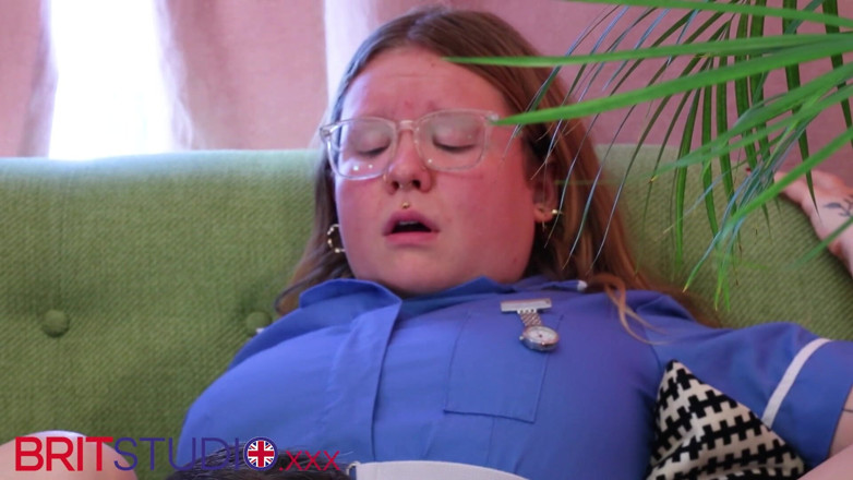 Brit Studio: Two Nurses Get Their Pussies Eaten and Suck Cock