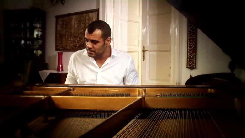 MCG Empire: Sensual Fuck with Piano Artist