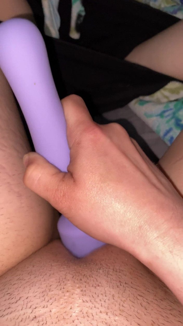 Abby Kiss: Watch me have a hard orgasm trying out my new...