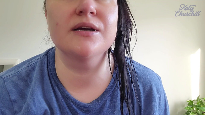 Katy Churchill: 체육관에서 땀을 흘리는 슈퍼 땀