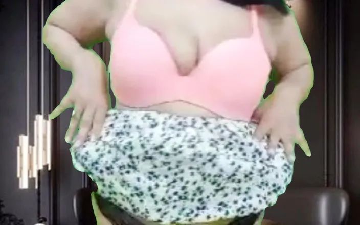 TestyFoundation: Stepmommy's Huge Mature MILF Tits Ass