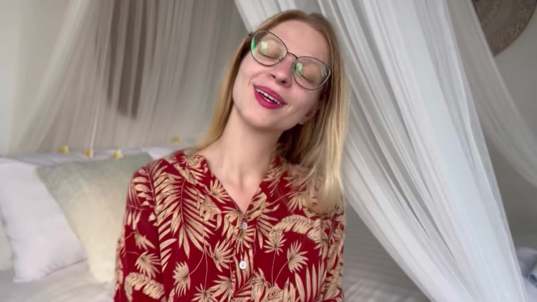 Goddess_Bella_Rae: Zlý femdom bohyně tě dá na místo