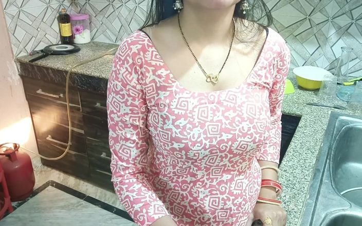 Saara Bhabhi: 힌디어 섹스 스토리 롤플레잉 - 섹스할려고 인도 보지와 함께 남편과 오빠와 함께 새해 Xmas를 축하하는 인도 소녀