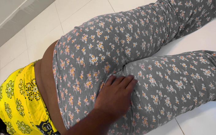 Aria Mia: Tamil rabuda de 19 anos sexy meia-irmã fodida por punjabi meio-irmão...