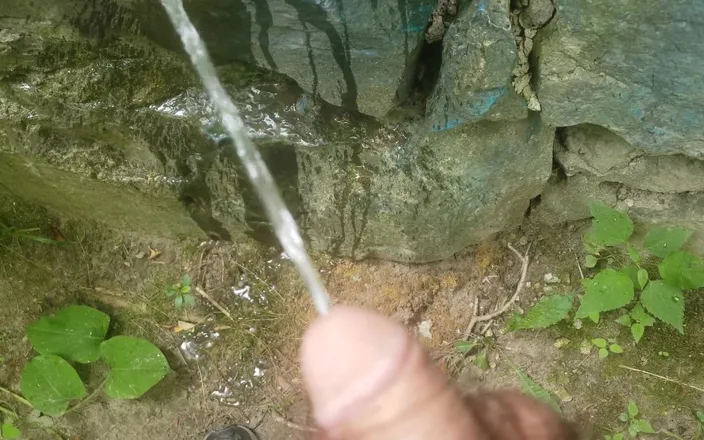 Edmanslol: I Had to Pee Really Bad