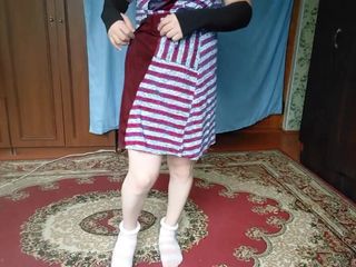 Kitty_Cross: +18 камшотів без рук, молода гладка фембоя, гарячий соковитий милий член між смачними стегнами