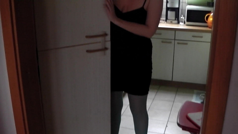 Treff Deine Nachbarin: OMG licked by neighbors
