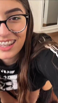Hot Teen 18yo Brunette Gives Hardcore Sloppy Blowjob Till My Dick Cant Take Anymore in POV