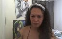 Nikki Montero: Je m&amp;#039;exhibe progressivement et montre ma bite devant la webcam