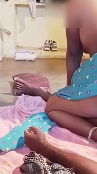 Desi Marathi tante berijdt en neukt harde kern big bobs toont aftrekbeurt in mijn vriend