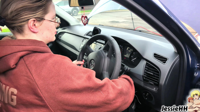 JessieHH: Au secours, ma voiture ne démarre pas !