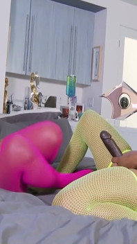 Blackie Kitties Scene-3 Pantat Hitam Cantik Chanell Heart&Lotus Lain Dalam Pakaian Dalam Mengongkek Antara Satu Sama Lain Dengan Strap-on mereka
