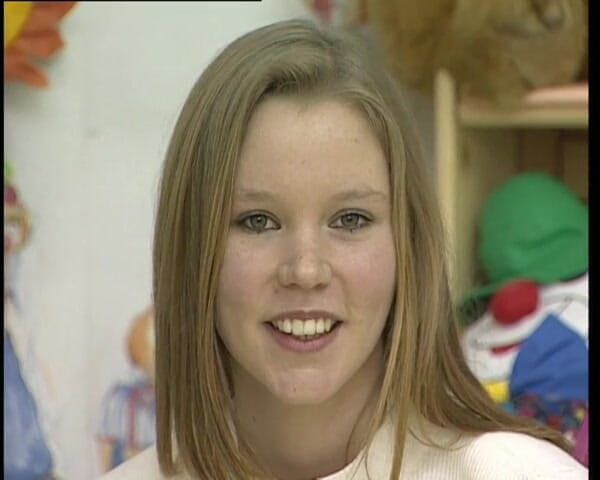 YOUR FIRST PORN: Schulmaedchen Anja Hat Eigenen Analdildo Mitgebracht - college girl Anja przyprowadziła...
