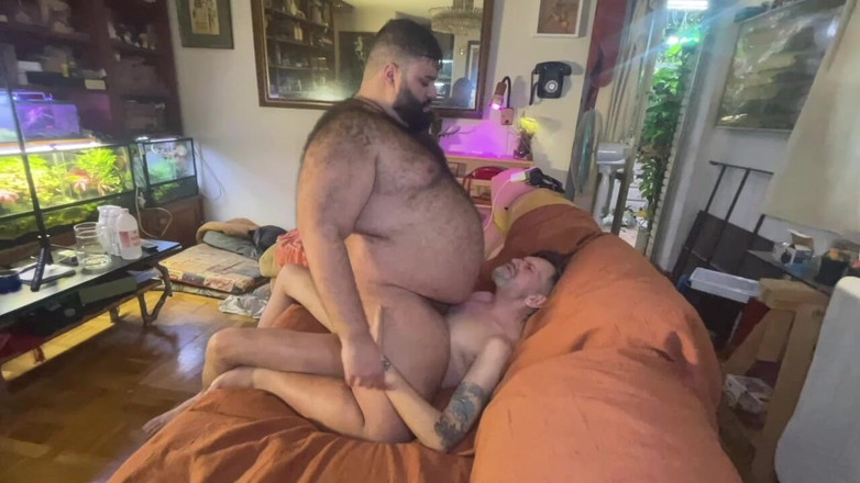 Monster Dick Hunters: Mencey, Kulübe Hoş Geldiniz Bölüm 1