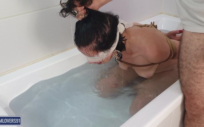 Bdsmlovers91: ¡Toma un respiro princesa! Esclavitud en la bañera - versión a...