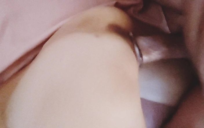 Wet Nymph: Âm hộ ướt át khít khao được đụ và cực khoái