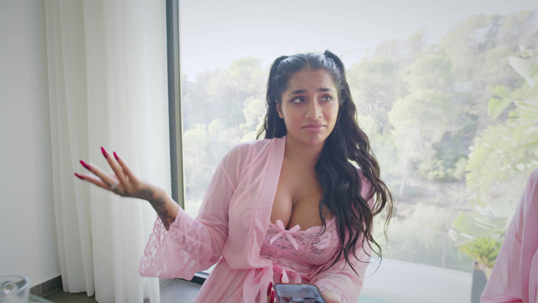 Yeri Blue: 2 Junge Mädchen Werden Für Die Freunde Ihres Freundes Gefickt -...