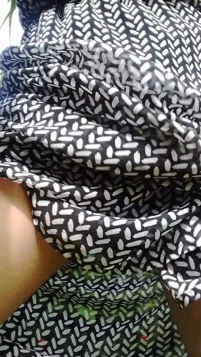 MissAnja_FH: Novo ao ar livre mijando na minha calcinha 1