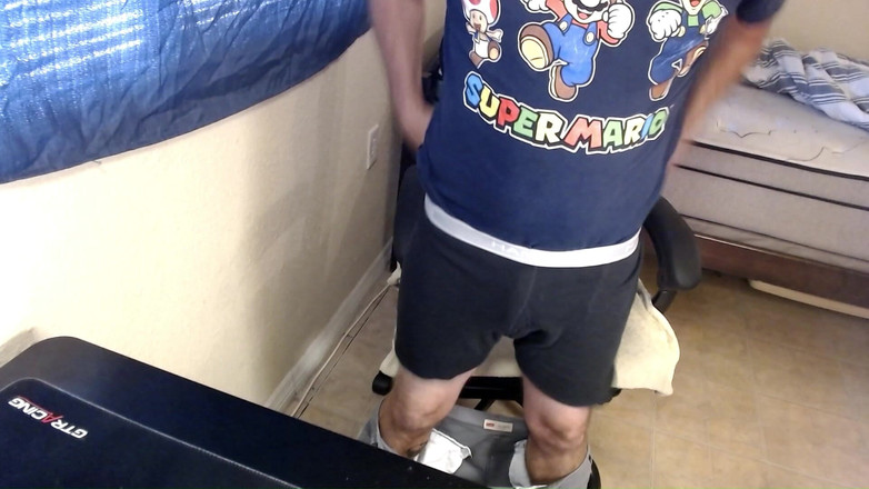 DubeSnackes: Masturbuje - Vyrobeno s Clipchamp.mp4