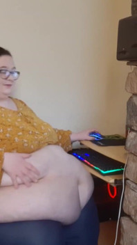 The fattest girl at work - struggles