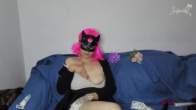 BigBoobCat: Aku suka banget ngentot toket besar alamiku pakai masker imutku