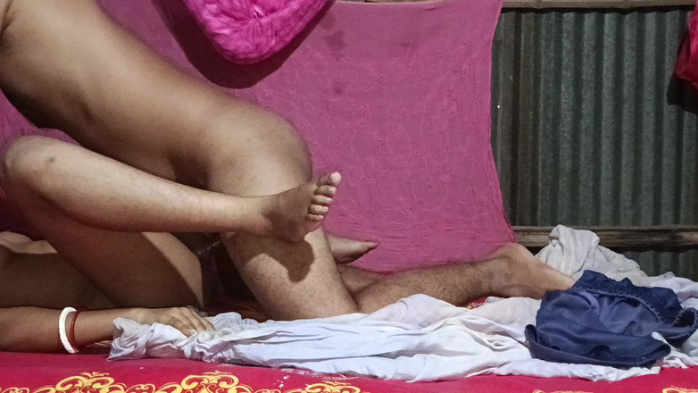 Viral: 내 큰 자지를 빨고 마누라를 존나게 따먹는 마누라