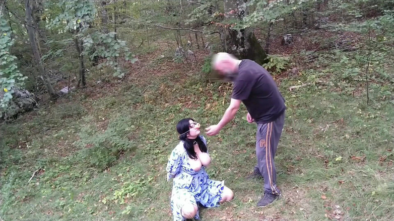 Toilet Mommy: Czy możesz uwierzyć, że ta bezmózgowła cipka kiedyś uznała, że zasługuje na...