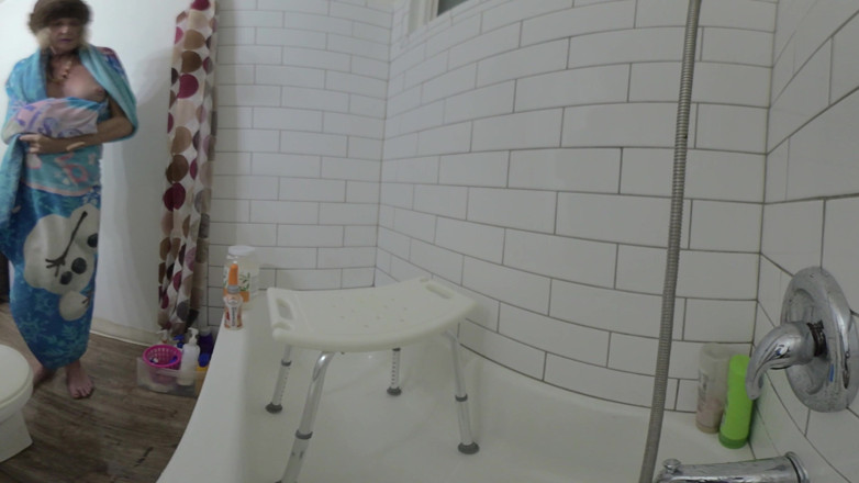 Lizzy Yum: Lizzy Yum - entrevistas nos bastidores - atualização exclusiva do status da...