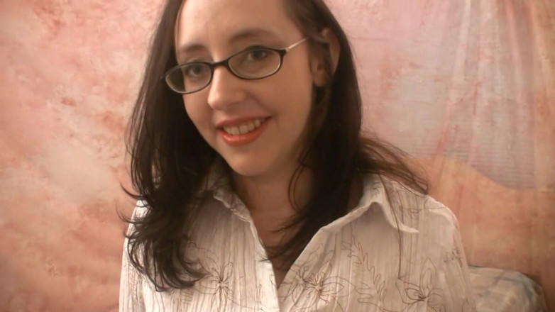 Very hot hardcore: Młoda amatorska brunetka żona ssie twardego kutasa Pov