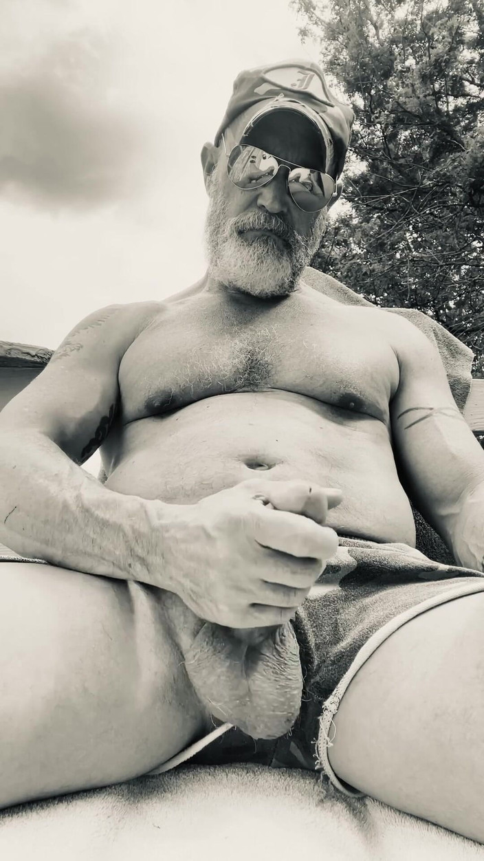 MrJamesYork: B &amp;w Venkovní Bate