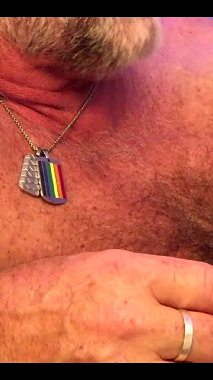 Daddybearvlc: 直播开始于 02/03/2024 10：13 下午