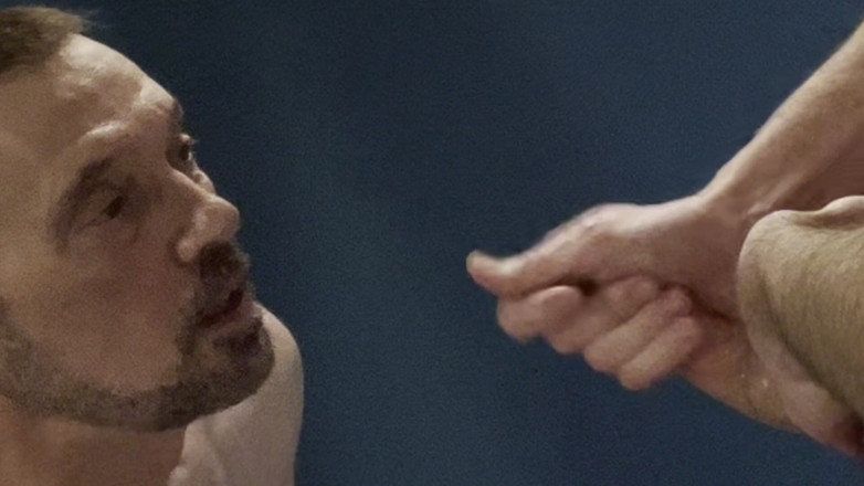 Tyler8: Krok ojczym zaciemczył swojego przyrodniego chłopca w sikanie