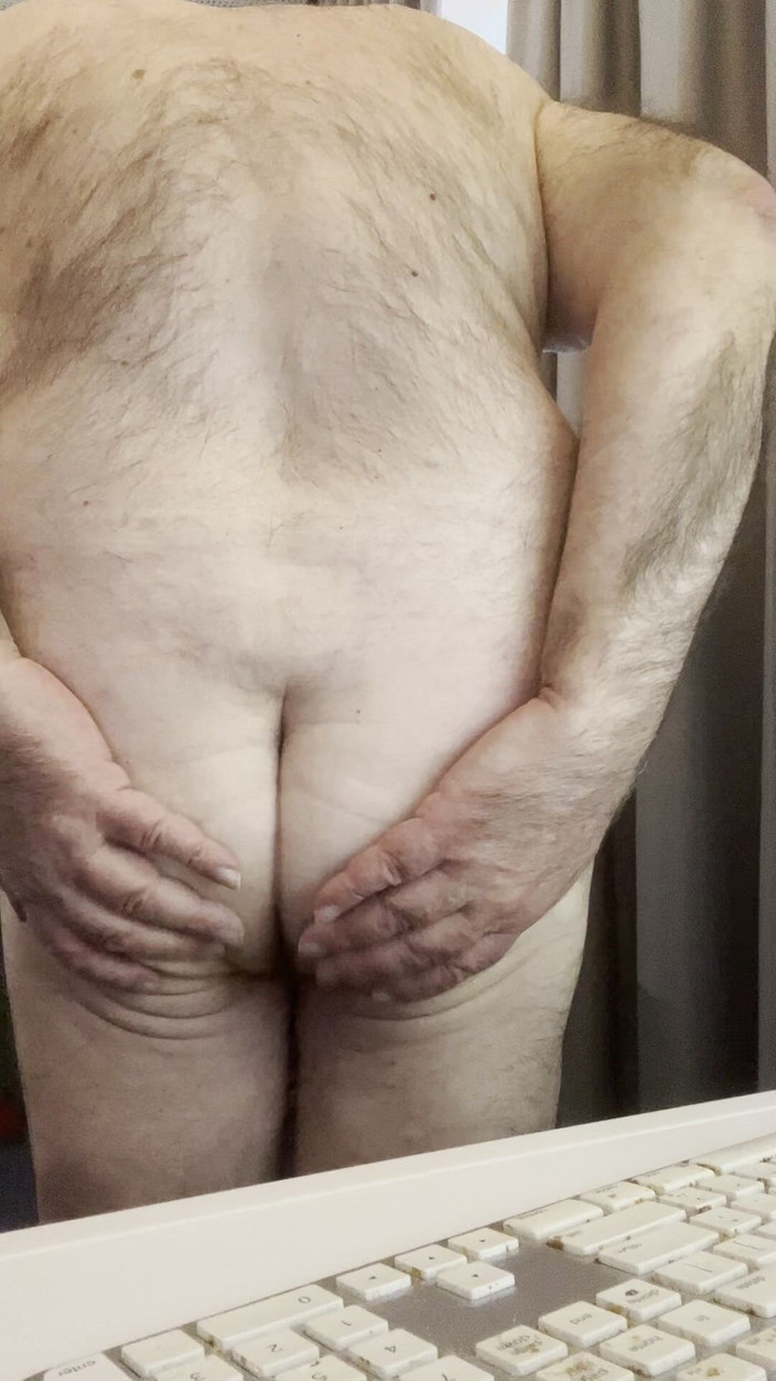 Coach Karl dude lodge: 2026 情人节教练卡尔斯屁股