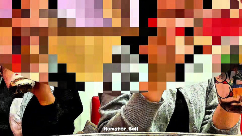 Hamster_Ball: Tradendo la moglie musulmana MILF del mio amico, dalla caffetteria...