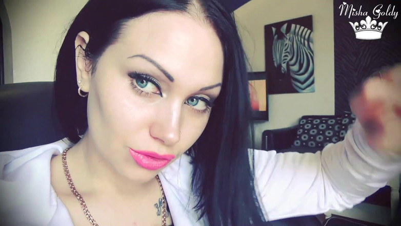 Goddess Misha Goldy: Kompilasi hookah merokok yang sensual