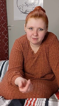 Уроки мастурбации с мачехой