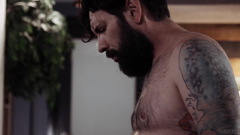 Wicked Pictures: Wicked - Lacy Lennon consegue o que quer do homem mais...