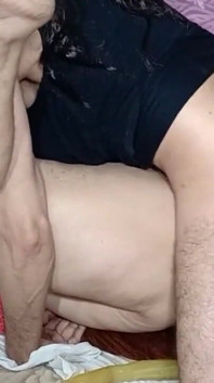 Hintli kadın xxx freeporn seks videosu için misyoner tarzında devar ile sikişiyor